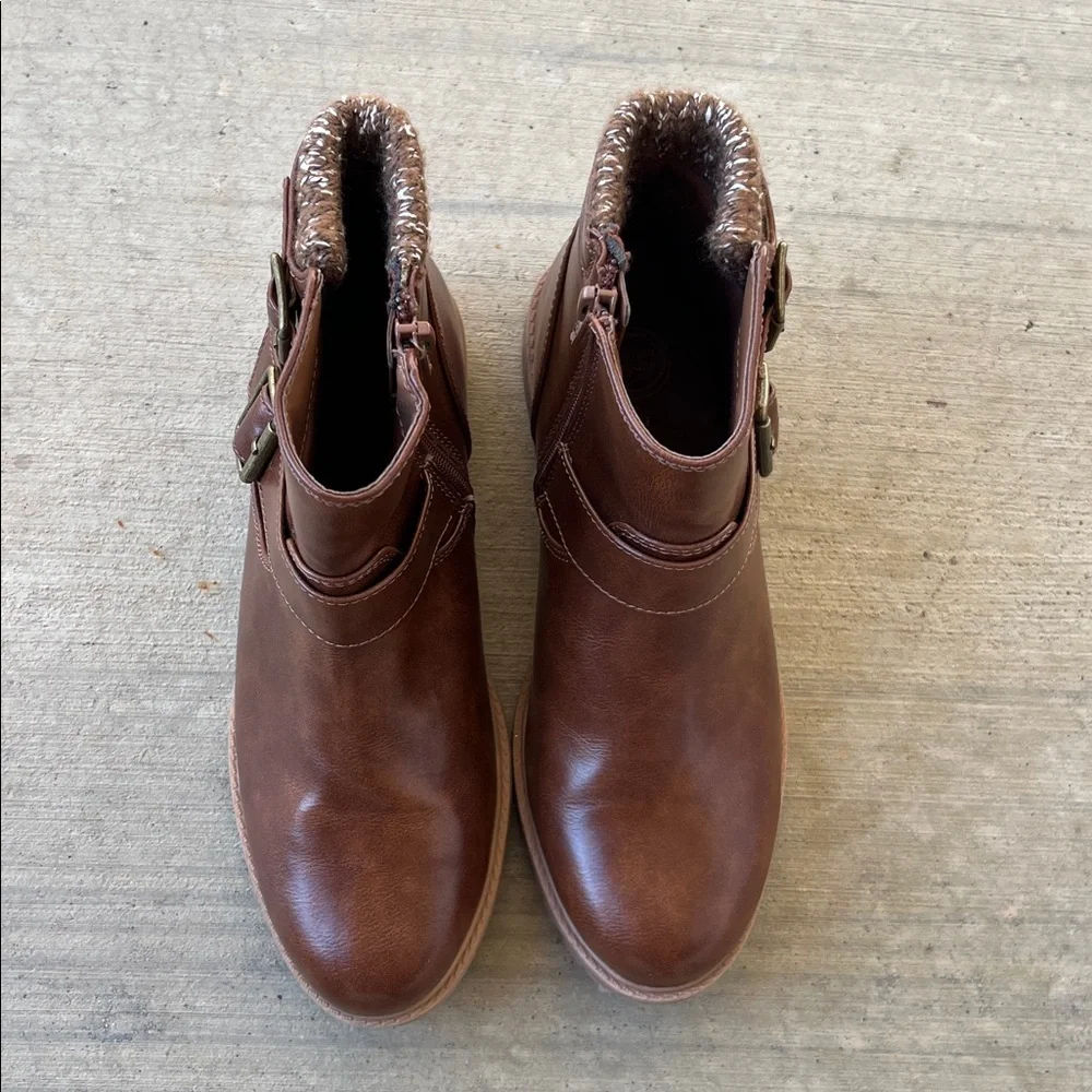 Wonder Nation Girl’s Brown Ankle Boots with Buckle Detail